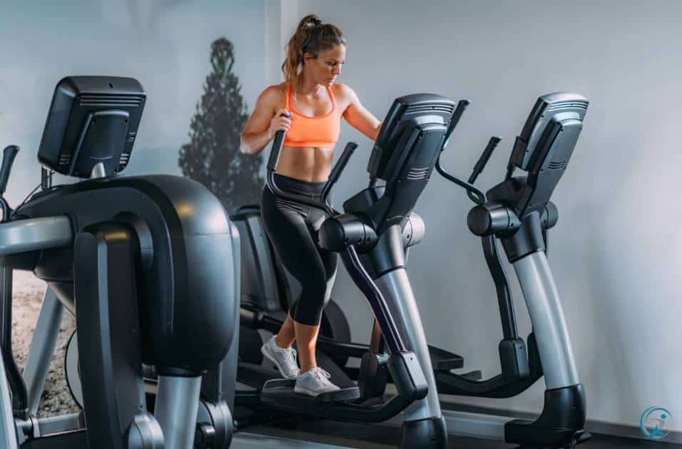 Rowing Machine vs. Elliptical: Which Machine Burns More Calories?