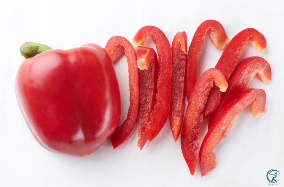 The red bell pepper is rich in vitamin C, an antioxidant that helps the body fight off infection. It's also good.
