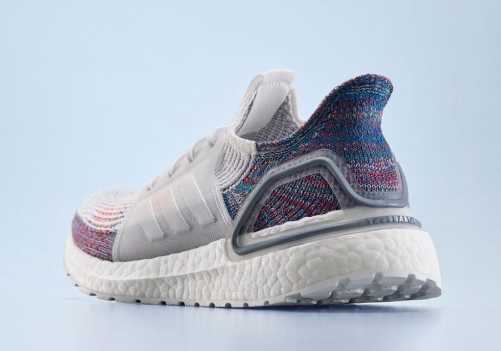 UltraBoost 19_heel_frame1