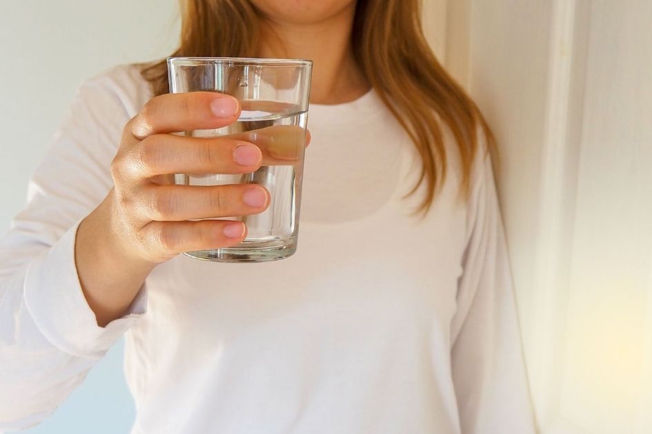 Drinking plenty of water is important for everyone's health. Drink a glass of water now!