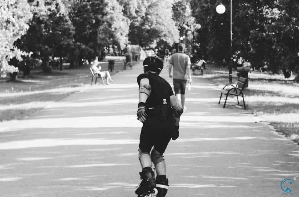 Even just an hour of roller skating a week can help reduce the risk of heart disease by lowering your blood pressure.