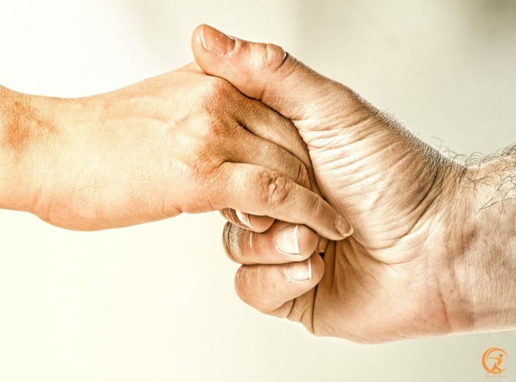 Keep in touch with others is vital if you want to lead a healthier life