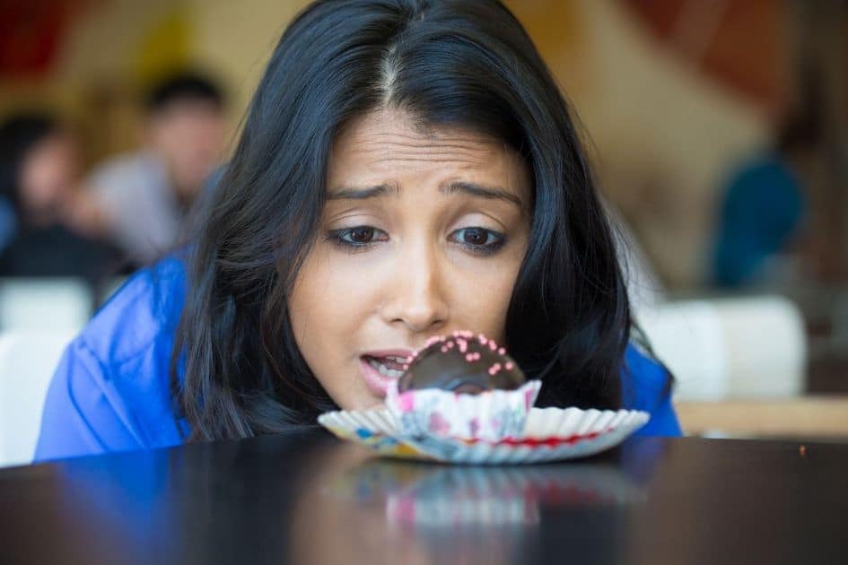 What is Emotional Eating and How to control emotional eating and stop cravings