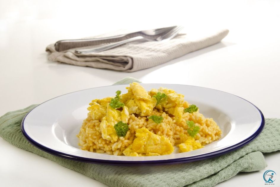 Curry Scrambled Eggs with Potatoes and Peas