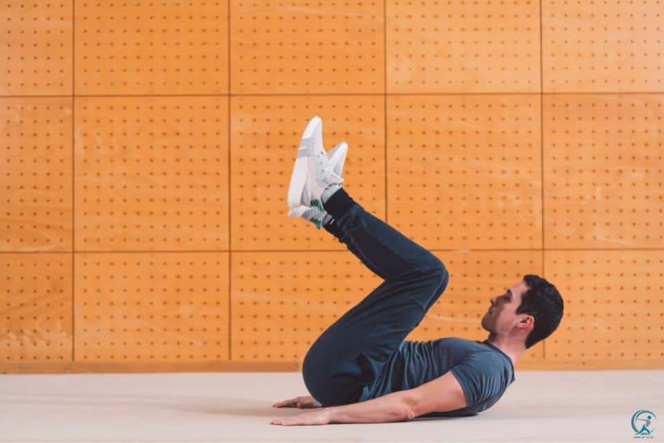 Bodyweight Exercises To Improve Your Core - Reverse crunches