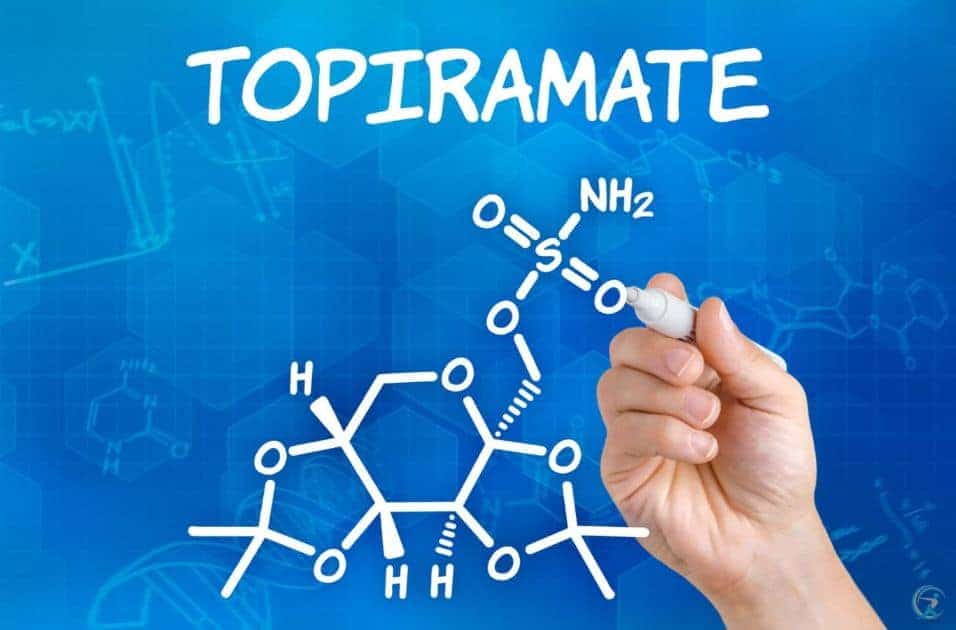 Maintaining weight loss with topiramate