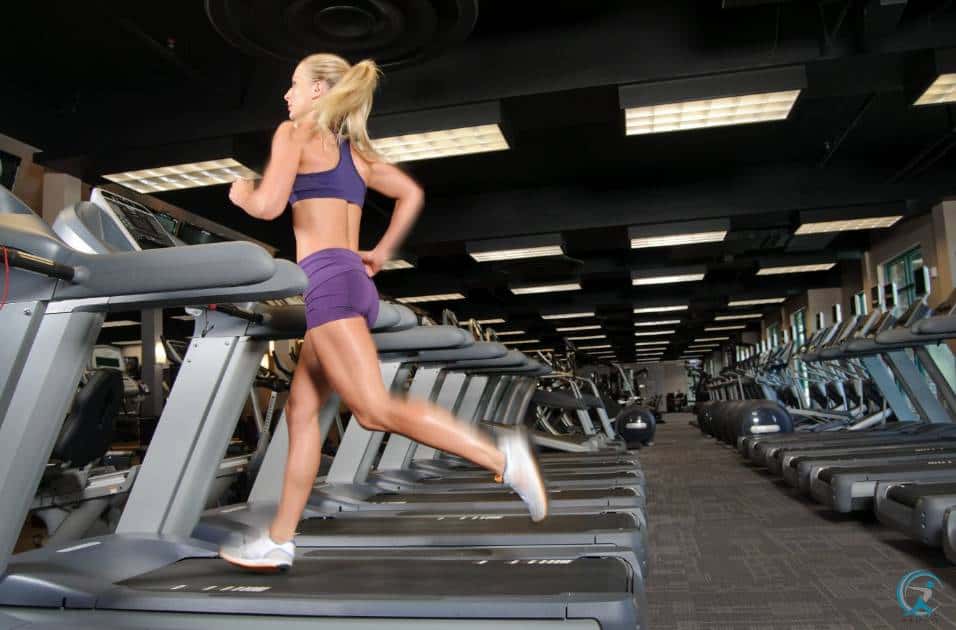Jump off the treadmill for 10 minutes of strength training.