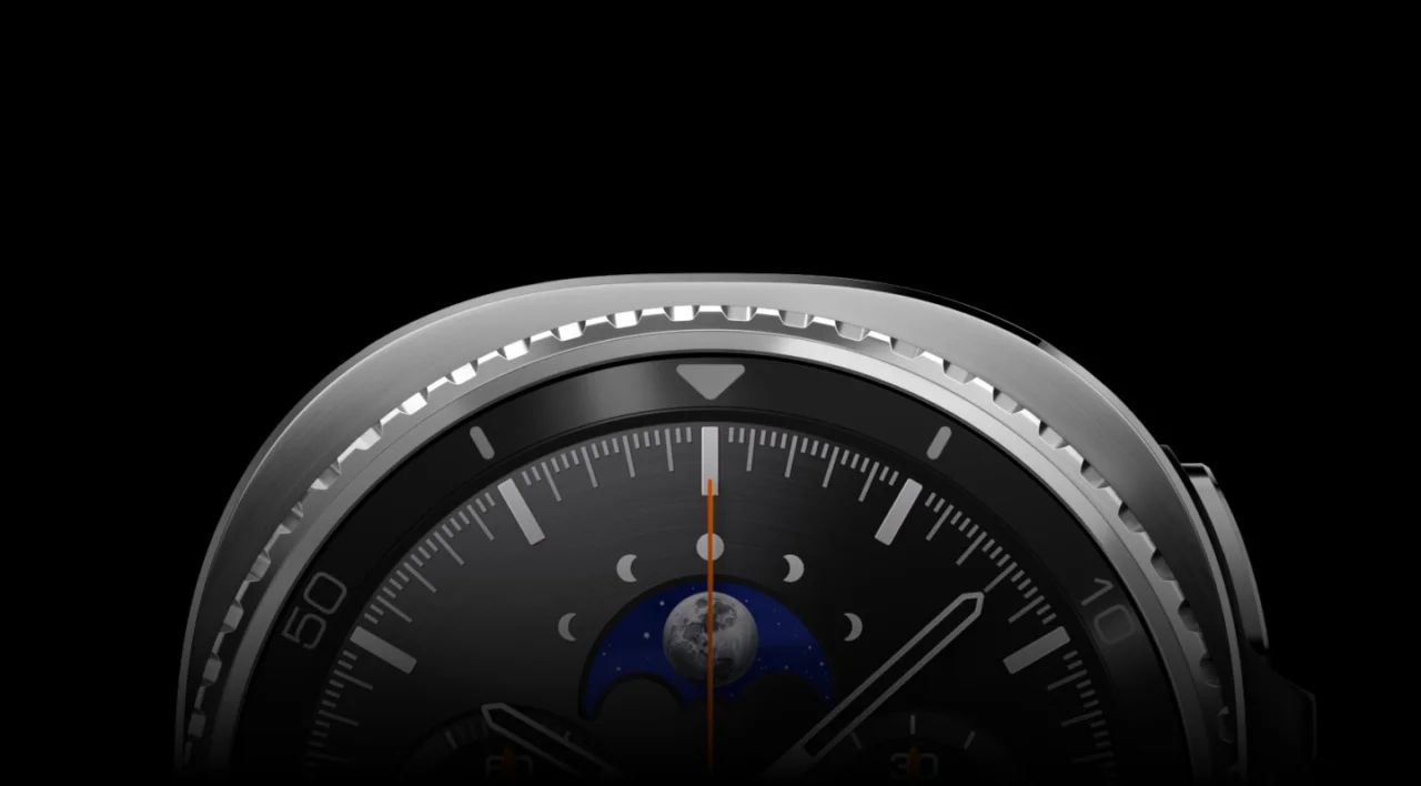 Samsung Galaxy Watch8 Classic side profile showing thickness and bezel